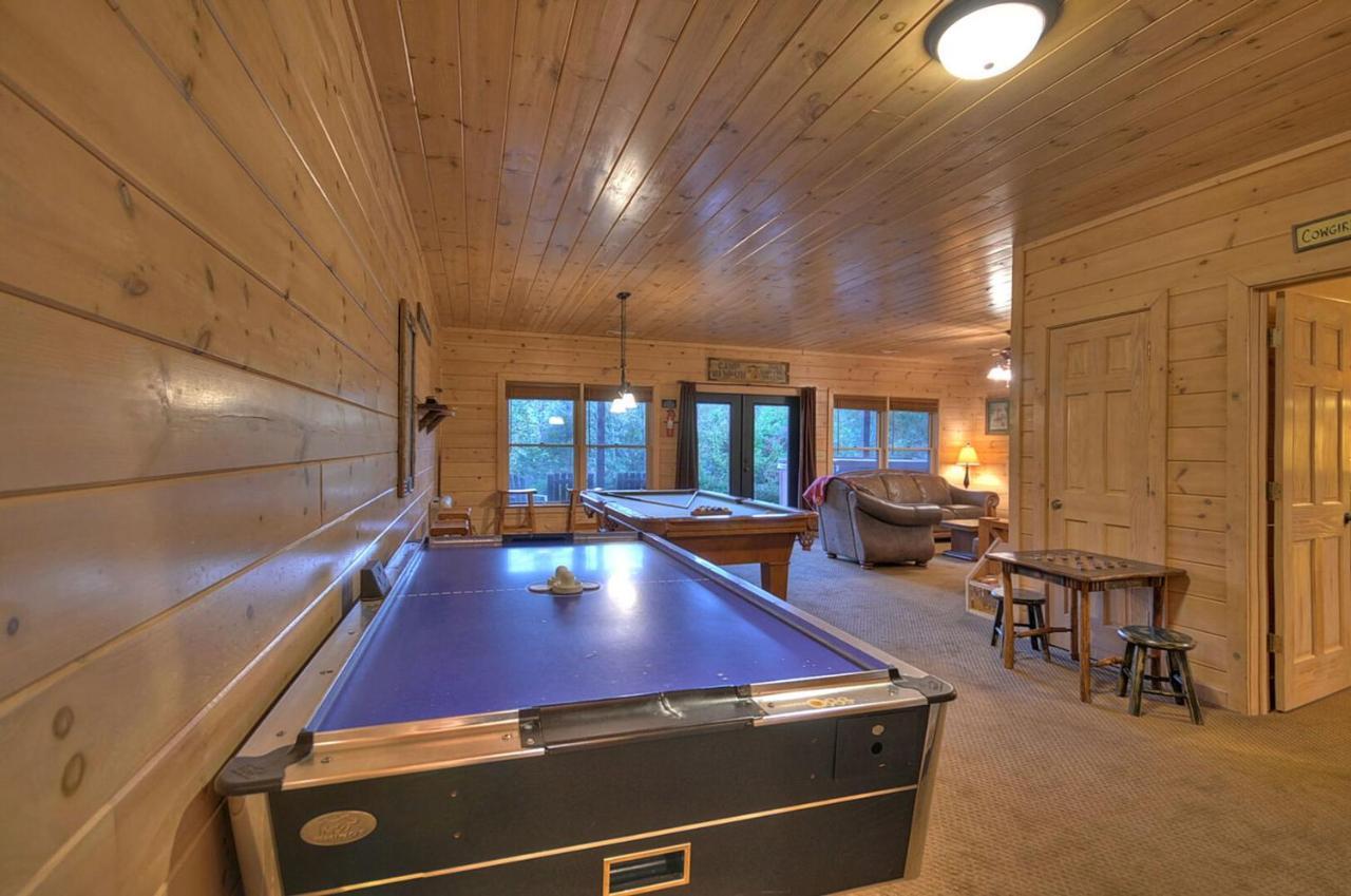 Aska Adventure Lodge Blue Ridge Exteriör bild