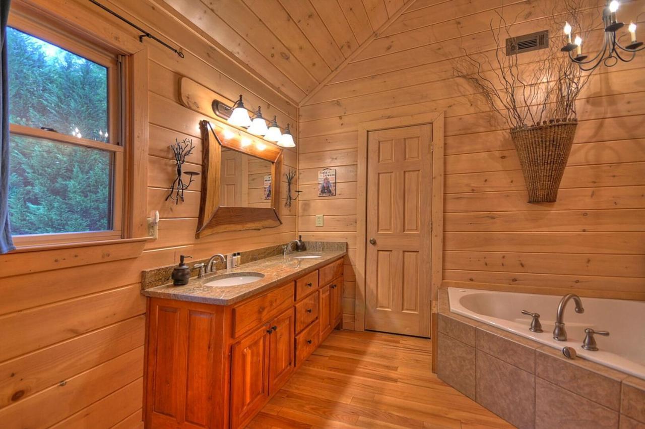 Aska Adventure Lodge Blue Ridge Exteriör bild